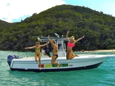 Boating in BVI